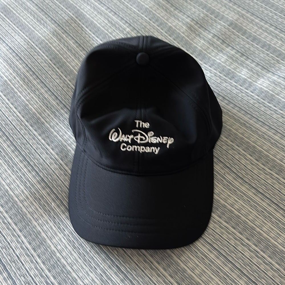 New without tags The Walt Disney Company black Baseball Hat